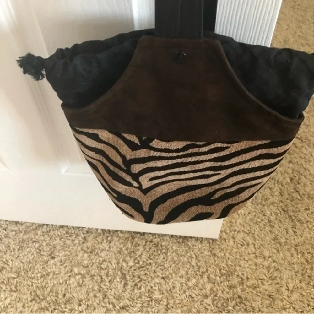 TIGER PRINT BACKPACK
